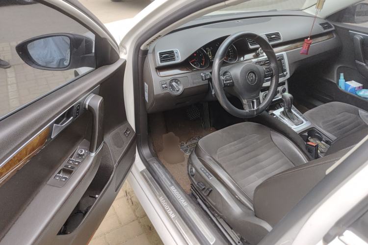 Used Volkswagen Magotan 2015 Travel Edition 2.0 TSI Comfort Version Driver Seat