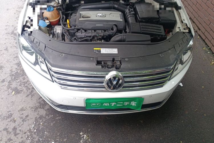 Used Volkswagen Magotan 2015 Facelift 1.8TSI Luxury Model Engine Bay