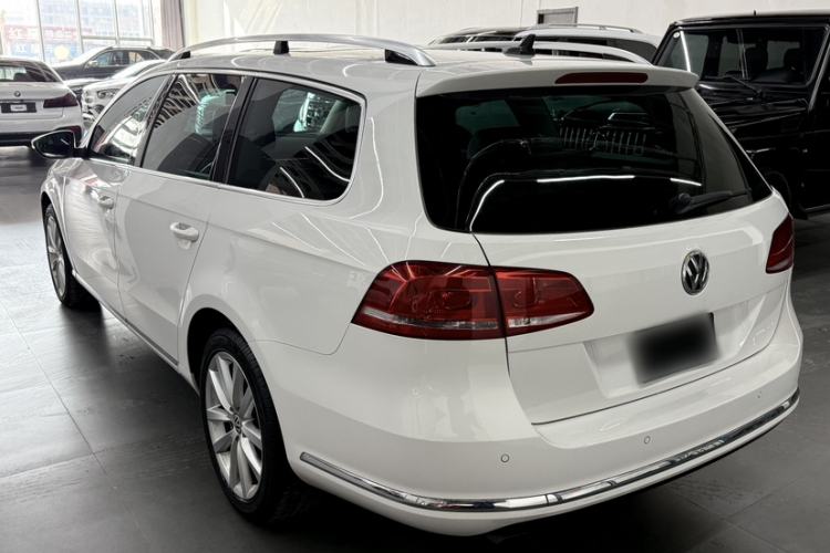 Used Volkswagen Magotan 2015 Travel Edition 2.0 TSI Comfort Version Exterior 2