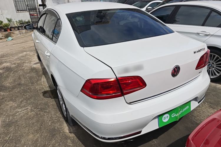 Used Volkswagen Magotan 2015 1.8TSI Luxury Model Exterior 2