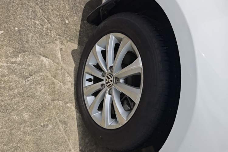 Used Volkswagen Magotan 2015 1.8TSI Luxury Model Exterior 5