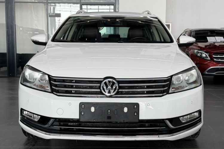 Used Volkswagen Magotan 2015 Travel Edition 2.0 TSI Comfort Version Exterior 6