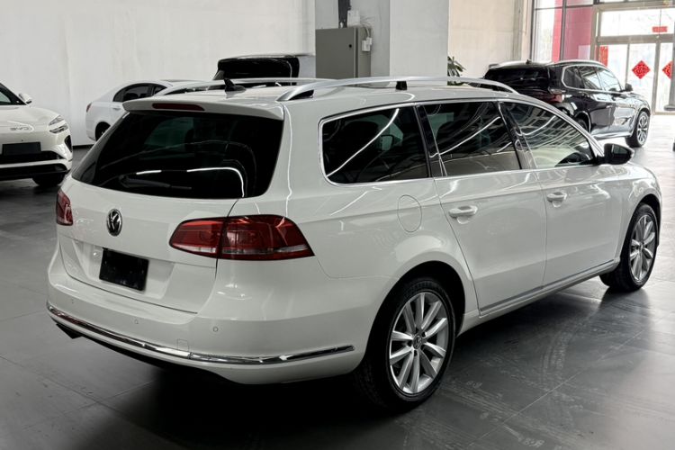 Used Volkswagen Magotan 2015 Travel Edition 2.0 TSI Comfort Version Exterior 7