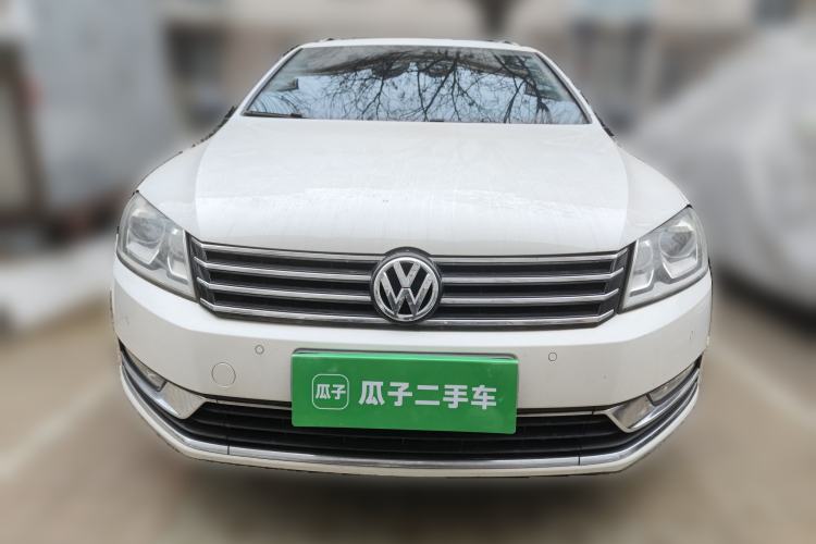 Used Volkswagen Magotan 2015 Travel Edition 2.0 TSI Comfort Version Front