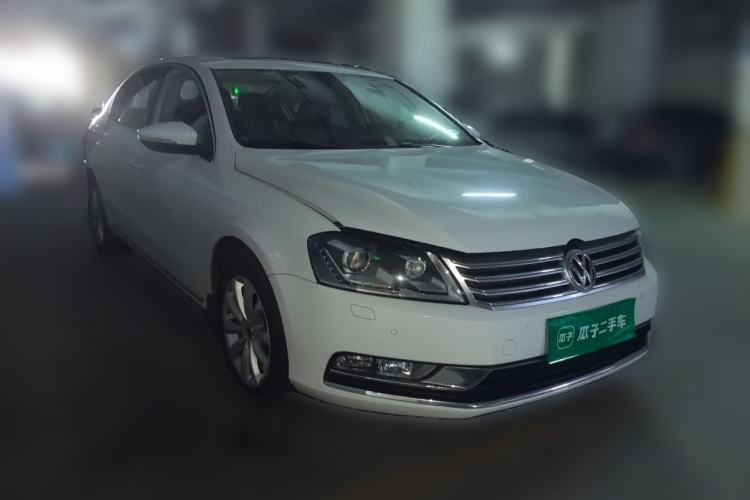 Used Volkswagen Magotan 2015 1.8TSI Luxury Model Front Right 45 Deg