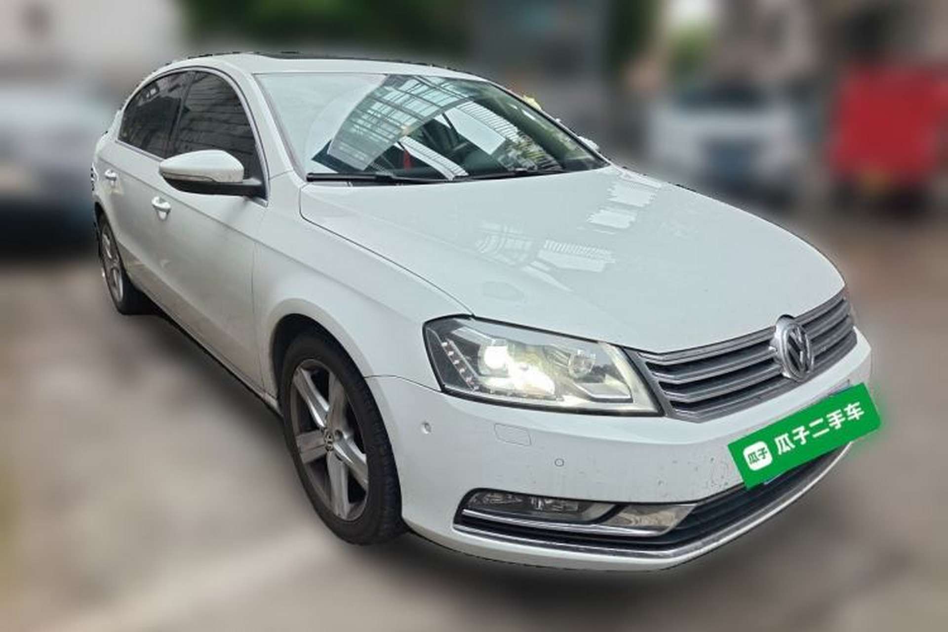 Used Volkswagen Magotan 2015 2.0 TSI Prestige Model Front Right 45 Deg
