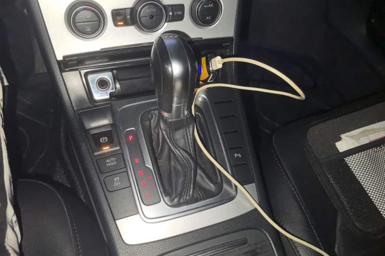 Used Volkswagen Magotan 2015 1.8TSI Luxury Model Gear Lever