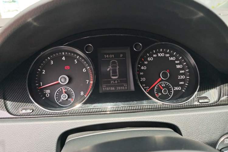 Used Volkswagen Magotan 2015 1.8TSI Luxury Model Instrument Cluster