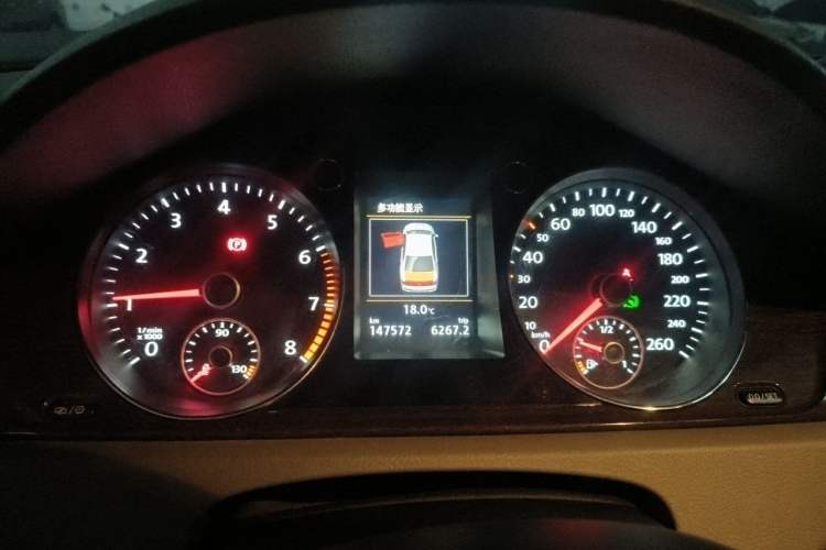 Used Volkswagen Magotan 2015 2.0 TSI Prestige Model Instrument Cluster