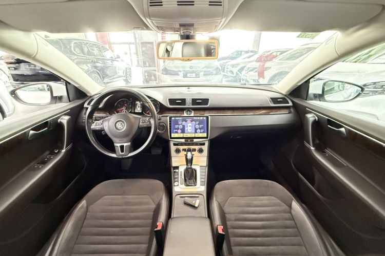 Used Volkswagen Magotan 2015 Travel Edition 2.0 TSI Comfort Version Interior 1
