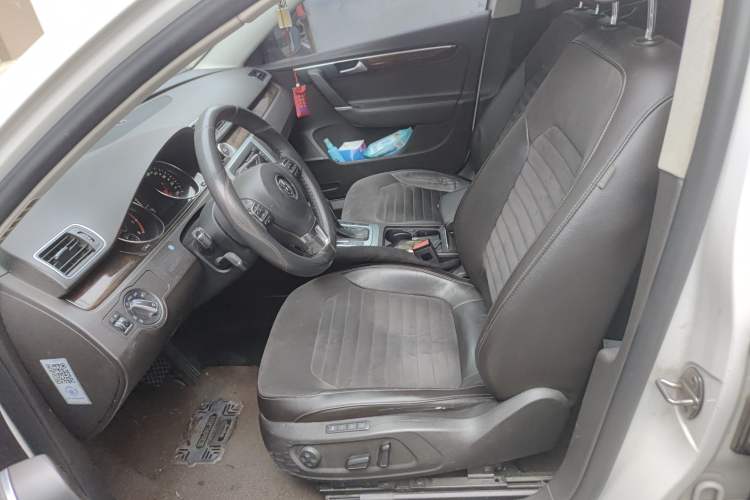 Used Volkswagen Magotan 2015 Travel Edition 2.0 TSI Comfort Version Left Front Seat