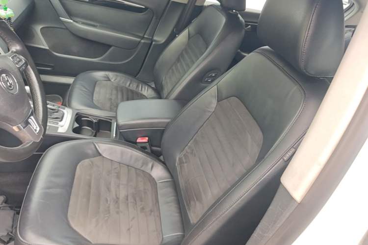 Used Volkswagen Magotan 2015 1.8TSI Luxury Model Left Front Seat
