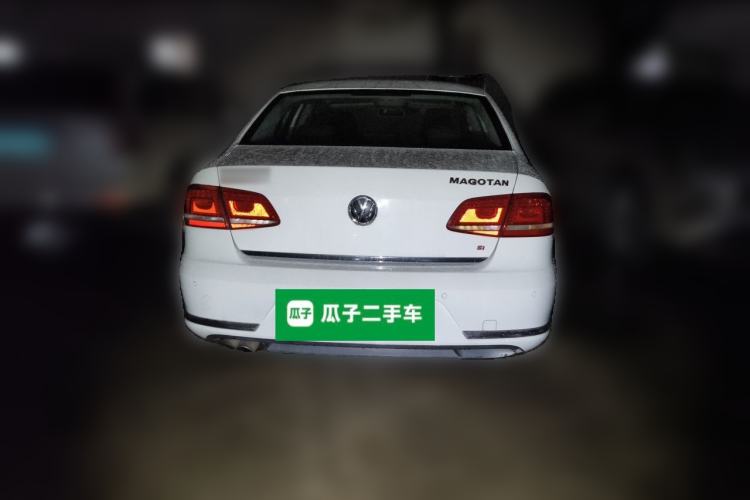 Used Volkswagen Magotan 2015 1.8TSI Advanced Model Rear