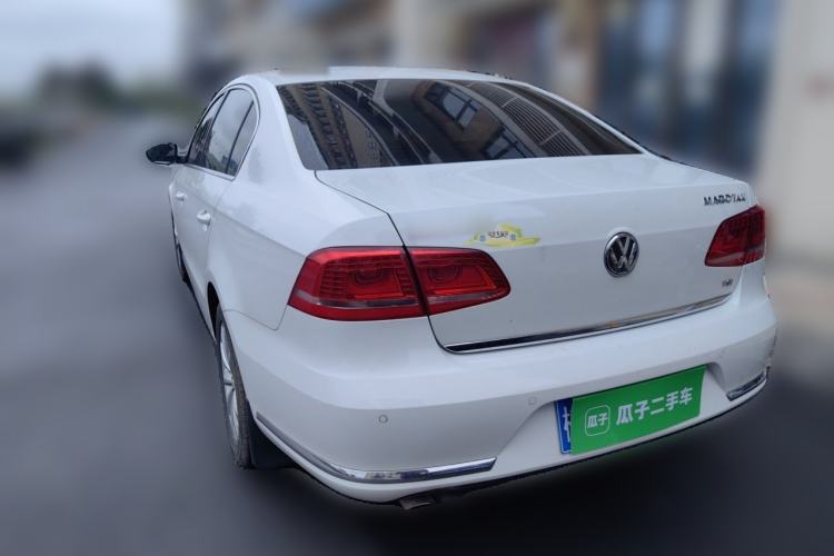 Used Volkswagen Magotan 2015 Facelift 1.8TSI Luxury Model Rear Left 45 Deg
