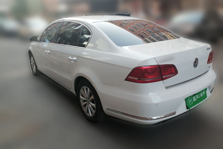 Used Volkswagen Magotan 2015 Facelift 1.8TSI Luxury Model Rear Left 45 Deg