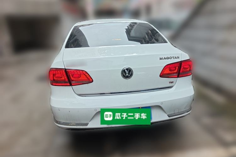Used Volkswagen Magotan 2015 2.0 TSI Prestige Model Rear