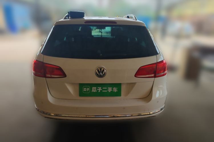 Used Volkswagen Magotan 2015 Travel Edition 2.0 TSI Comfort Version Rear