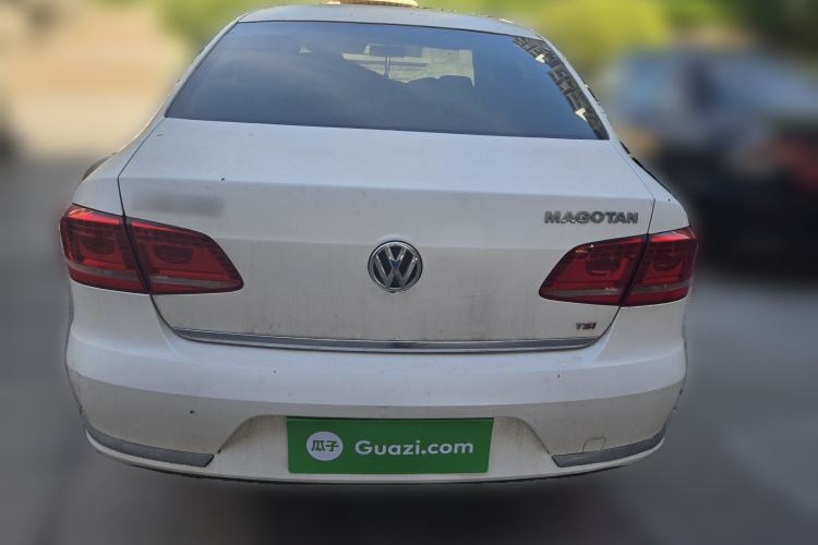 Used Volkswagen Magotan 2015 1.8TSI Luxury Model Rear