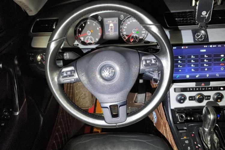 Used Volkswagen Magotan 2015 1.8TSI Advanced Model Steering Wheel