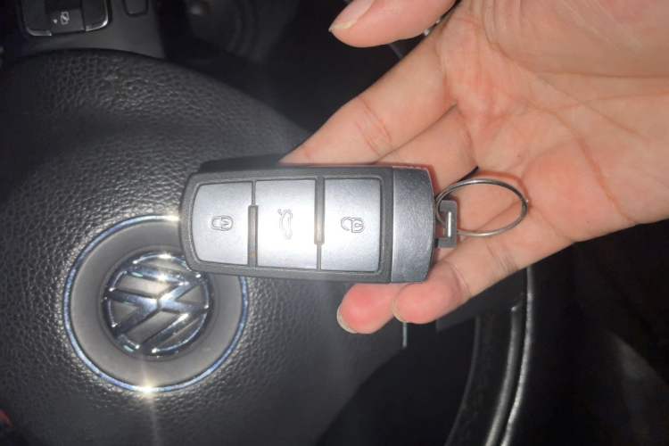 Used Volkswagen Magotan 2015 1.8TSI Luxury Model Vehicle Key