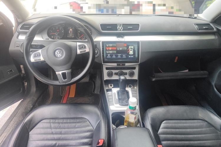 Used Volkswagen Magotan 2015 1.8TSI Advanced Model Center Console