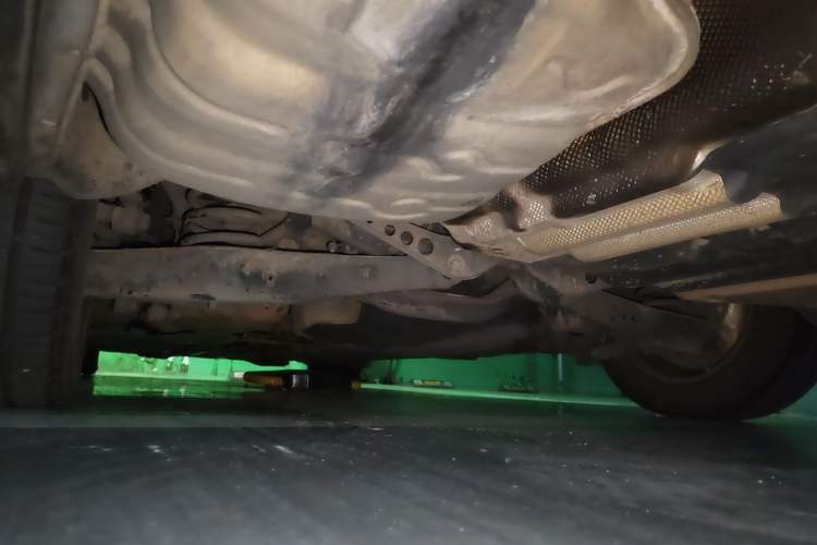 Used Volkswagen Magotan 2015 1.8TSI Luxury Model Chassis Rear Left