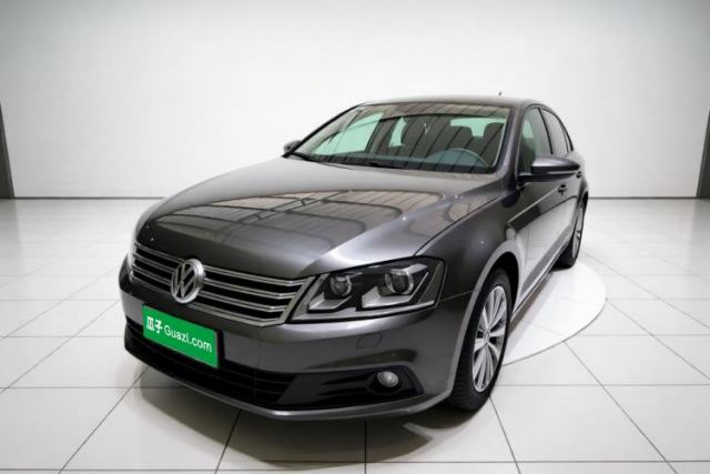 Ojetý Volkswagen Magotan 2015 Facelift 1.8TSI Luxury Model