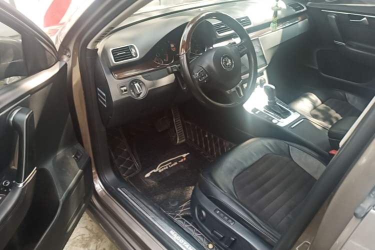 Used Volkswagen Magotan 2015 Revised 1.8TSI Prestige Version Driver Seat