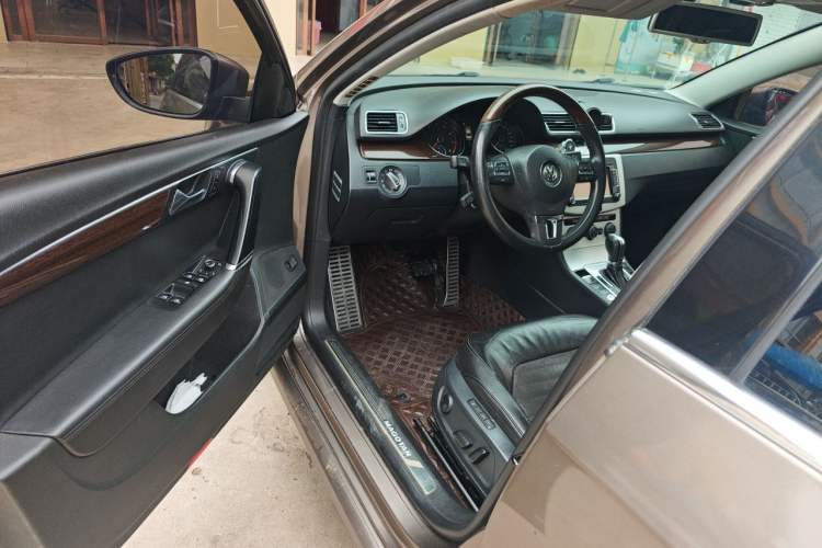 Used Volkswagen Magotan 2015 1.8TSI Prestige Model Driver Seat