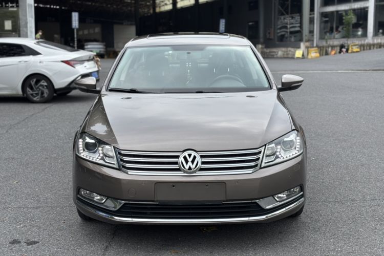Used Volkswagen Magotan 2015 1.8TSI Luxury Model Exterior 1
