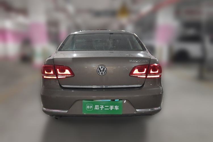 Used Volkswagen Magotan 2015 Revised Version 2.0 TSI Prestige Edition Exterior 4