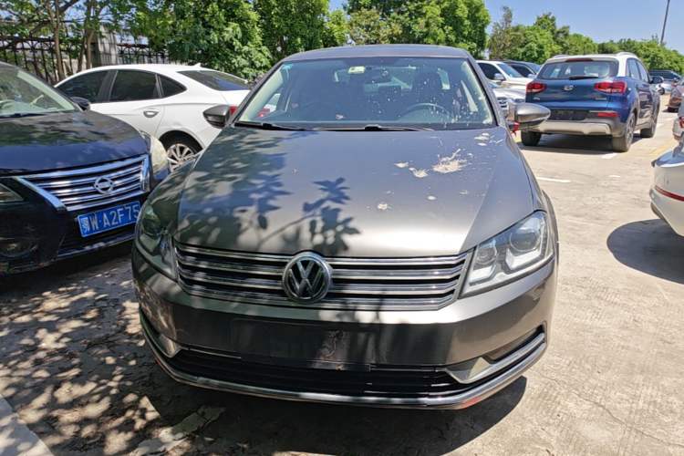 Used Volkswagen Magotan 2015 1.8TSI Luxury Model Front