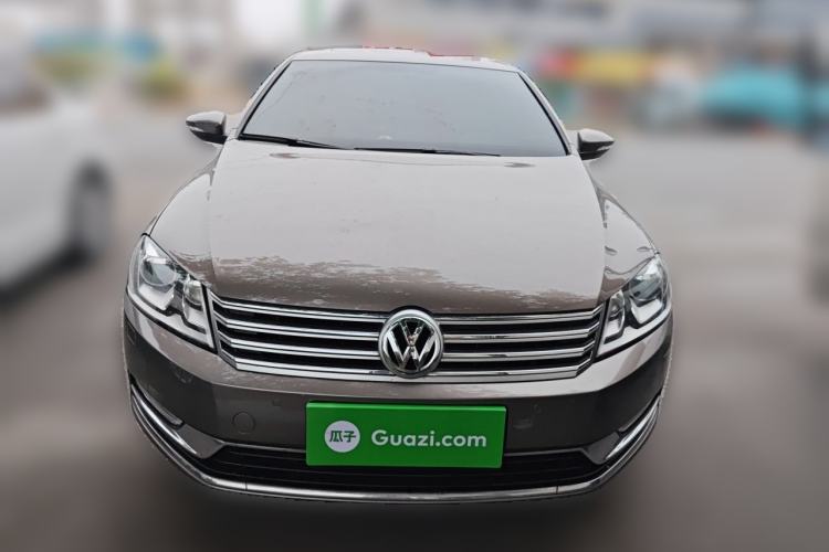 Used Volkswagen Magotan 2015 Revised Version 2.0 TSI Luxury Edition Front