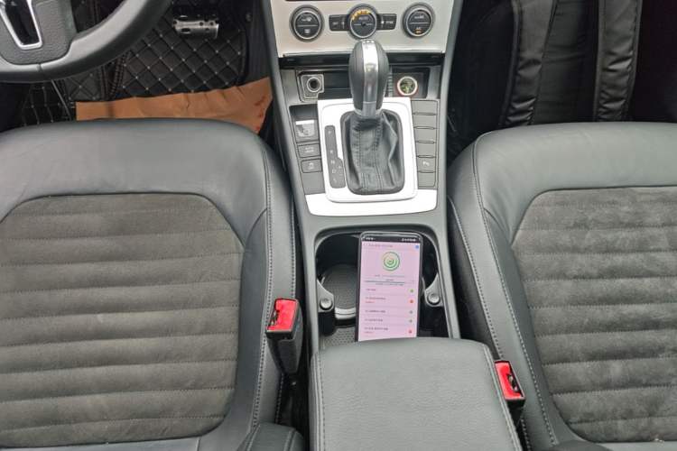 Used Volkswagen Magotan 2015 2.0 TSI Luxury Model Gear Lever