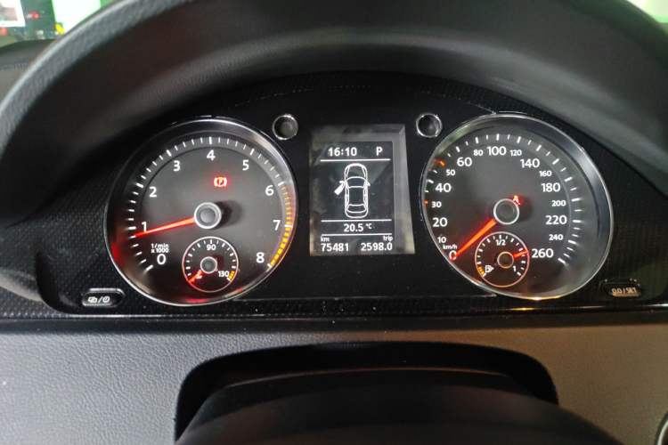 Used Volkswagen Magotan 2015 1.8TSI Luxury Model Instrument Cluster