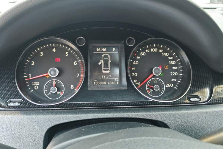 Used Volkswagen Magotan 2015 Facelift 1.8TSI Luxury Model Instrument Cluster