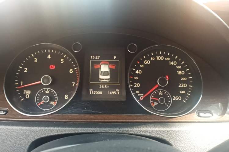 Used Volkswagen Magotan 2015 Revised 1.8TSI Prestige Version Instrument Cluster