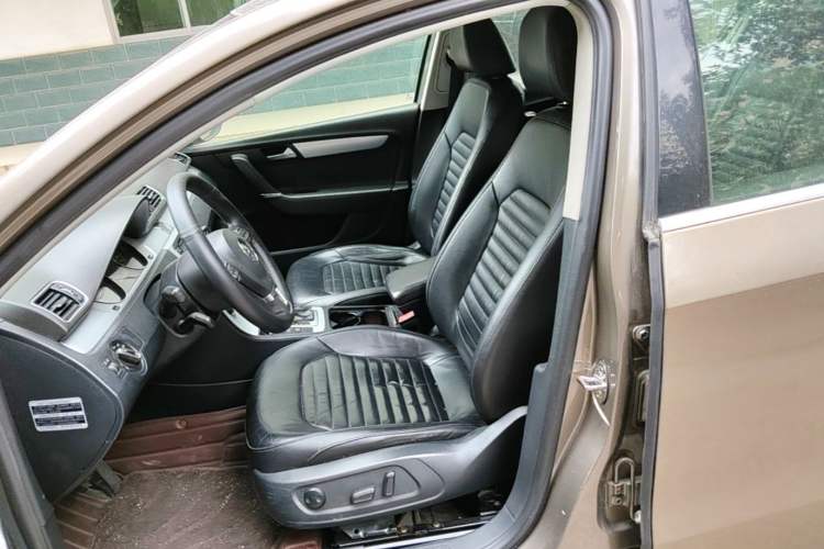 Used Volkswagen Magotan 2015 1.8TSI Advanced Model Left Front Seat