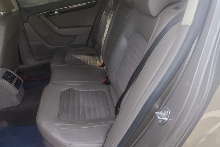 Used Volkswagen Magotan 2015 Facelift 1.8TSI Luxury Model Left Rear Seat
