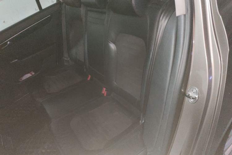 Used Volkswagen Magotan 2015 2.0 TSI Luxury Model Left Rear Seat
