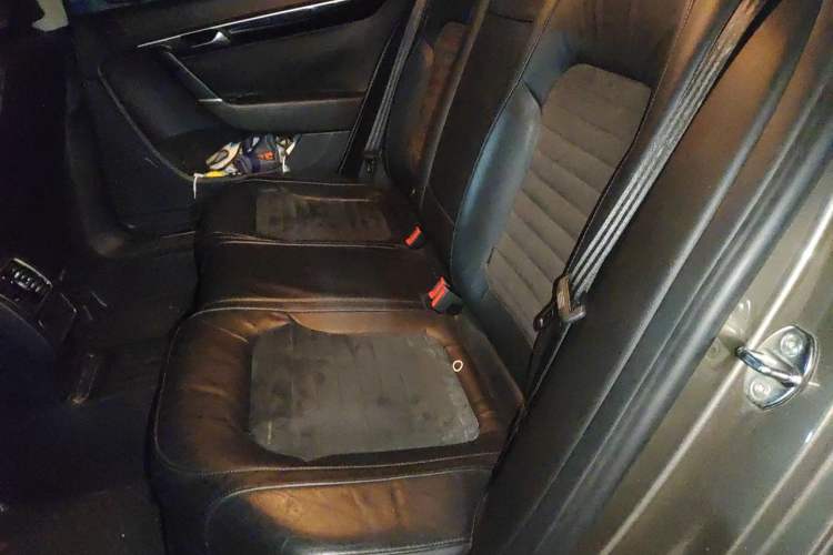 Used Volkswagen Magotan 2015 1.8TSI Luxury Model Left Rear Seat