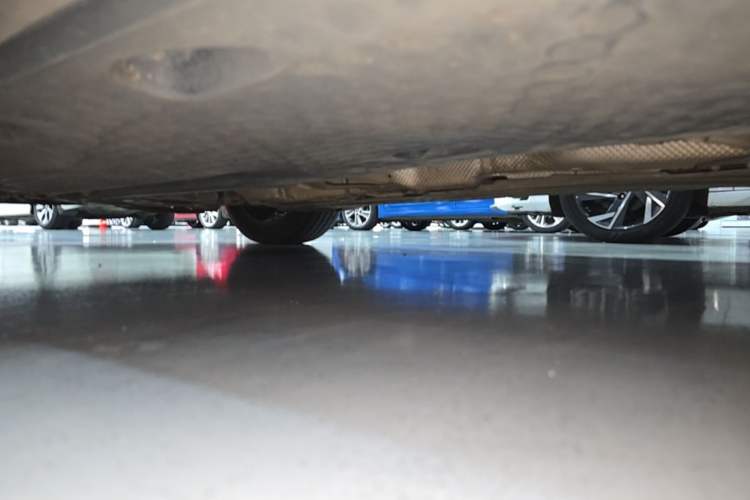 Used Volkswagen Magotan 2015 1.8TSI Luxury Model Left Side Sill