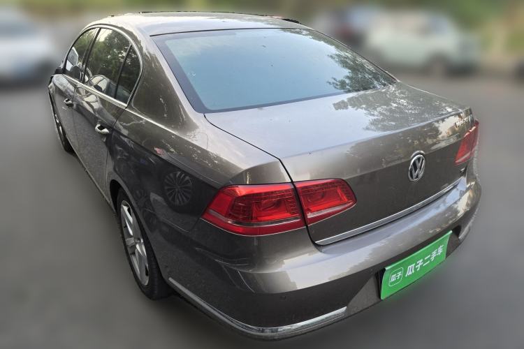 Used Volkswagen Magotan 2015 2.0 TSI Prestige Model Rear Left 45 Deg