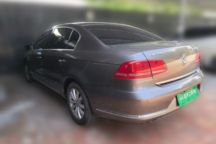 Used Volkswagen Magotan 2015 Facelift 1.8TSI Luxury Model Rear Left 45 Deg