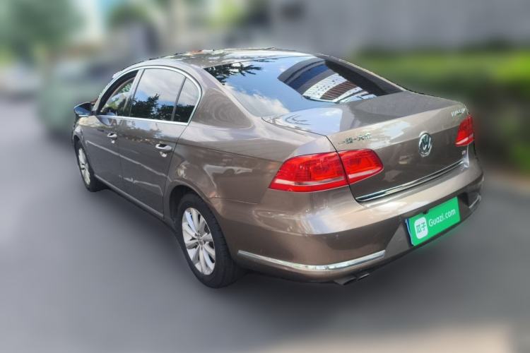 Used Volkswagen Magotan 2015 Facelift 1.8TSI Luxury Model Rear Left 45 Deg