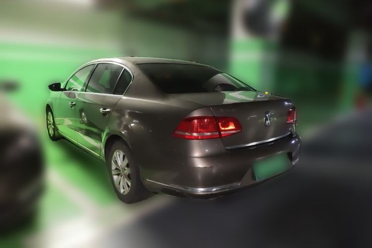 Used Volkswagen Magotan 2015 1.8TSI Luxury Model Rear Left 45 Deg