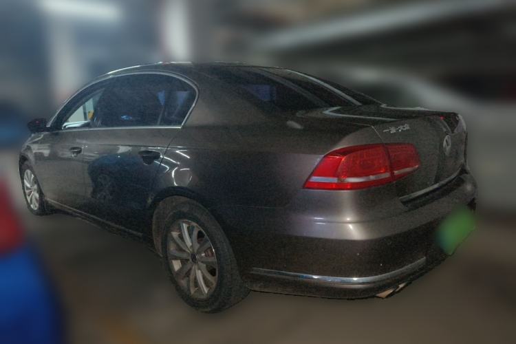 Used Volkswagen Magotan 2015 1.8TSI Luxury Model Rear Left 45 Deg