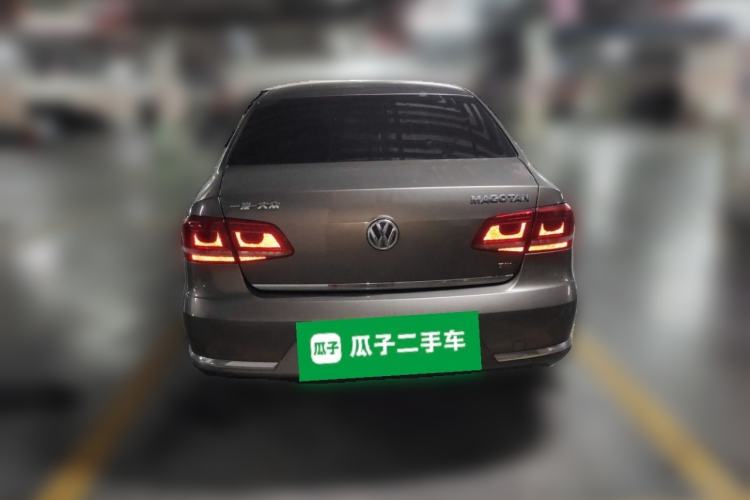 Used Volkswagen Magotan 2015 1.8TSI Luxury Model Rear