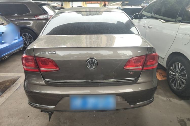 Used Volkswagen Magotan 2015 Facelift 1.8TSI Luxury Model Rear