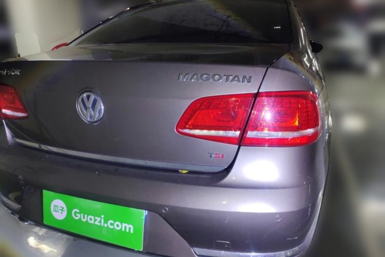 Used Volkswagen Magotan 2015 Facelift 1.8TSI Luxury Model Rear